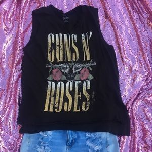 Medium Black Guns N Roses cut off shirt
